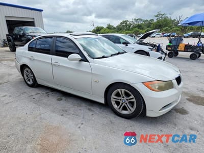 Czwarte zdjęcie samochodu z boku: 2008 BMW 328 I VIN:WBAVA37568NL46233 - miniatura