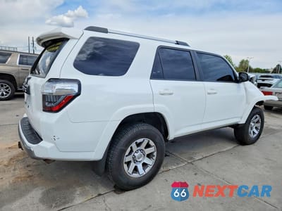 Trzecie zdjęcie samochodu z tyłu: 2016 TOYOTA 4RUNNER TRAIL VIN:JTEBU5JR2G5345126 - miniatura