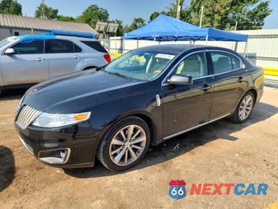 2011 LINCOLN MKS 1LNHL9FT2BG607863 - główne zdjęcie licytacji z USA - miniatura