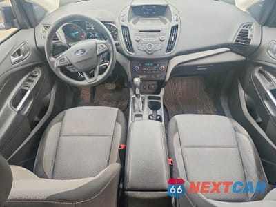 Zdjęcie 8 z 12 samochodu: 2017 FORD ESCAPE SE VIN:1FMCU0GD3HUD83457 - miniatura