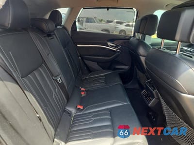 Zdjęcie 10 z 12 samochodu: 2019 AUDI E-TRON PRESTIGE VIN:WA1VABGE5KB022870 - miniatura