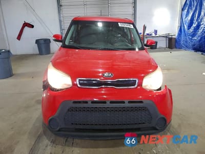 Piąte zdjęcie samochodu w środku: 2014 KIA SOUL + VIN:KNDJP3A5XE7715829 - miniatura