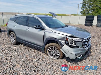 Czwarte zdjęcie samochodu z boku: 2024 GMC TERRAIN SLT VIN:3GKALVEGXRL192398 - miniatura