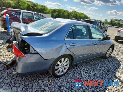 Trzecie zdjęcie samochodu z tyłu: 2007 HONDA ACCORD EX VIN:1HGCM66517A059474 - miniatura