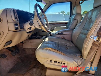 Zdjęcie 7 z 13 samochodu: 2000 CADILLAC ESCALADE LUXURY VIN:1GYEK63R4YR207201 - miniatura
