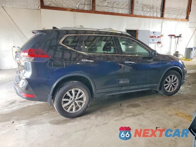Trzecie zdjęcie samochodu z tyłu: 2019 NISSAN ROGUE S VIN:5N1AT2MT9KC822188 - miniatura