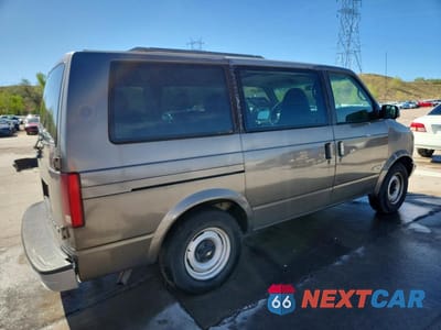 Trzecie zdjęcie samochodu z tyłu: 2000 CHEVROLET ASTRO VIN:1GNDM19WXYB182140 - miniatura