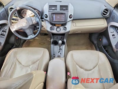 Zdjęcie 8 z 14 samochodu: 2007 TOYOTA RAV4 LIMITED VIN:JTMBK31V676017620 - miniatura