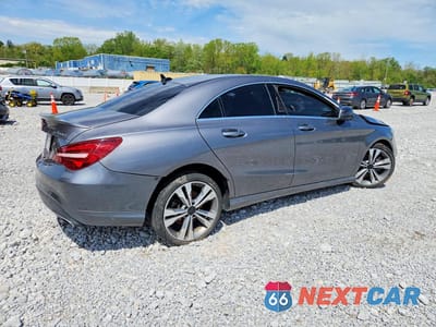 Trzecie zdjęcie samochodu z tyłu: 2019 MERCEDES-BENZ CLA 250 4MATIC VIN:WDDSJ4GB1KN769235 - miniatura