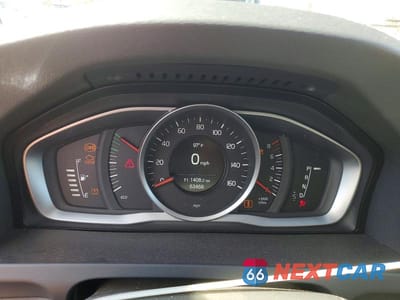 Zdjęcie 9 z 12 samochodu: 2017 VOLV S60 VIN:YV126MFL1H2424023 - miniatura