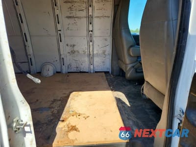 Zdjęcie 11 z 13 samochodu: 2019 CHEVROLET EXPRESS 2500 CARGO DELIVERY VAN VIN:1GCWGBFG0K1322964 - miniatura