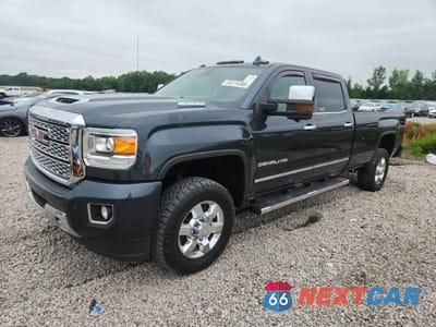 2018 GMC SIERRA K3500 DENALI 1GT42YEYXJF130861 - główne zdjęcie licytacji z USA - miniatura