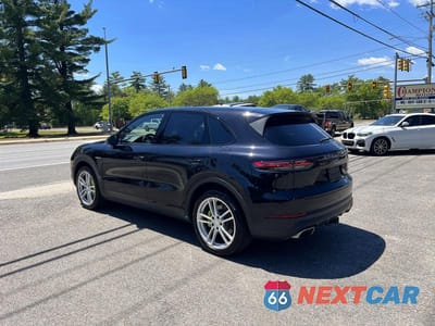 Trzecie zdjęcie samochodu z tyłu: 2019 PORSCHE CAYENNE SE HYBRID VIN:WP1AE2AY8KDA52072 - miniatura