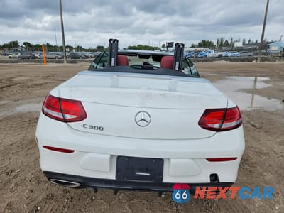 Zdjęcie 6 z 12 samochodu: 2023 MERCEDES-BENZ C 300 VIN:W1KWK8DB0PG119303 - miniatura