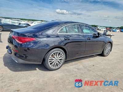 Trzecie zdjęcie samochodu z tyłu: 2021 MERCEDES-BENZ CLA 250 VIN:W1K5J4GB4MN189381 - miniatura