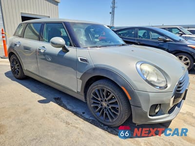 Czwarte zdjęcie samochodu z boku: 2017 MINI COOPER CLUBMAN VIN:WMWLN5C37H2E33865 - miniatura