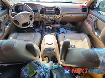 Zdjęcie 8 z 13 samochodu: 2003 TOYOTA SEQUOIA LIMITED VIN:5TDBT48A13S195239 - miniatura