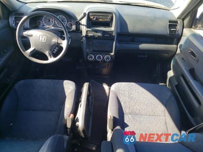 Zdjęcie 8 z 12 samochodu: 2005 HONDA CR-V LX VIN:JHLRD68555C006982 - miniatura
