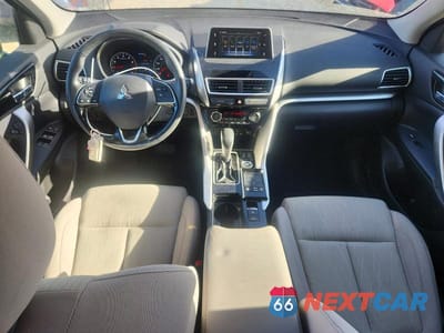 Zdjęcie 8 z 12 samochodu: 2020 MITSUBISHI ECLIPSE CROSS SE VIN:JA4AT5AA2LZ000110 - miniatura