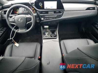 Zdjęcie 8 z 12 samochodu: 2025 LEXUS ES 300H BASE VIN:58ADA1C17SU072970 - miniatura
