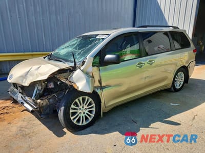 2014 TOYOTA SIENNA XLE 8-PASSENGER 5TDYK3DC3ES517705 - główne zdjęcie licytacji z USA - miniatura
