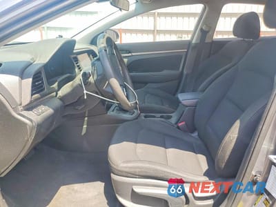 Zdjęcie 7 z 13 samochodu: 2019 HYUNDAI ELANTRA SEL VIN:5NPD84LF3KH444674 - miniatura