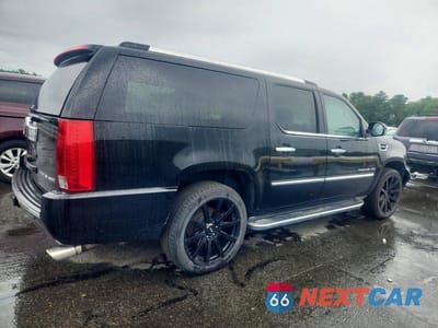 Trzecie zdjęcie samochodu z tyłu: 2011 CADILLAC ESCALADE ESV LUXURY VIN:1GYS4HEF6BR127952 - miniatura
