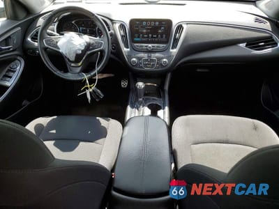 Zdjęcie 8 z 12 samochodu: 2016 CHEVROLET MALIBU LT VIN:1G1ZE5ST2GF200925 - miniatura