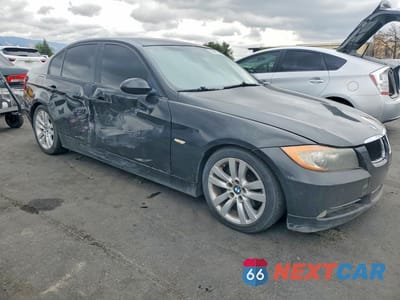Czwarte zdjęcie samochodu z boku: 2008 BMW 328 I SULEV VIN:WBAVC53588FZ82710 - miniatura
