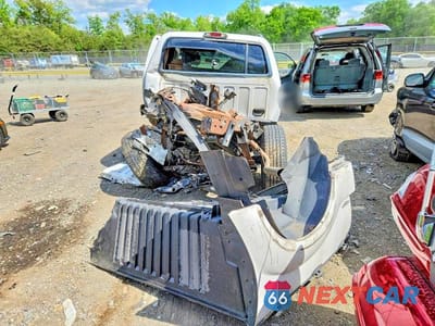 Zdjęcie 6 z 12 samochodu: 2001 FORD EXPLORER SPORT TRAC VIN:1FMZU77E41UA02927 - miniatura