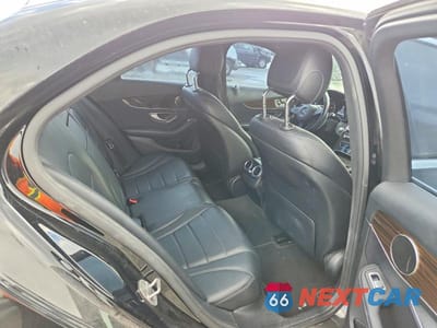 Zdjęcie 10 z 12 samochodu: 2018 MERCEDES-BENZ C 300 VIN:55SWF4JBXJU244322 - miniatura