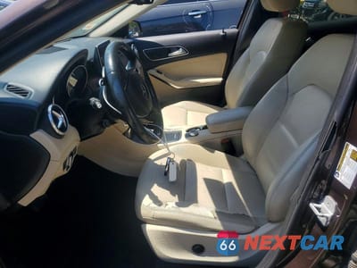 Zdjęcie 7 z 13 samochodu: 2015 MERCEDES-BENZ GLA 250 4MATIC VIN:WDCTG4GB2FJ117972 - miniatura