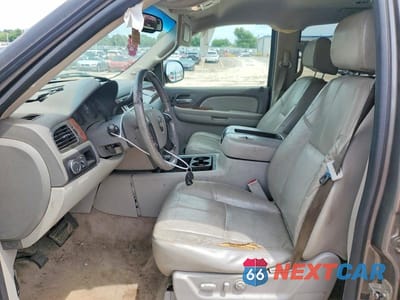 Zdjęcie 7 z 13 samochodu: 2007 CHEVROLET SUBURBAN C1500 VIN:1GNFC16037J216712 - miniatura