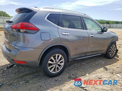 Trzecie zdjęcie samochodu z tyłu: 2018 NISSAN ROGUE SV VIN:KNMAT2MV4JP506727 - miniatura