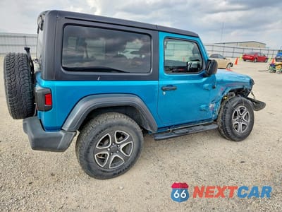 Trzecie zdjęcie samochodu z tyłu: 2020 JEEP WRANGLER SPORT VIN:1C4GJXAG7LW219281 - miniatura
