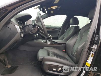Zdjęcie 7 z 12 samochodu: 2019 BMW 530 XI VIN:WBAJA7C54KWW20235 - miniatura