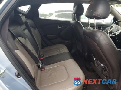 Zdjęcie 10 z 12 samochodu: 2010 HYUNDAI TUCSON VIN:KM8JU3AC8AU064473 - miniatura