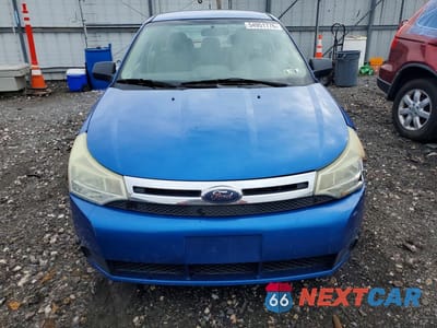 Piąte zdjęcie samochodu w środku: 2010 FORD FOCUS S VIN:1FAHP3EN0AW137481 - miniatura