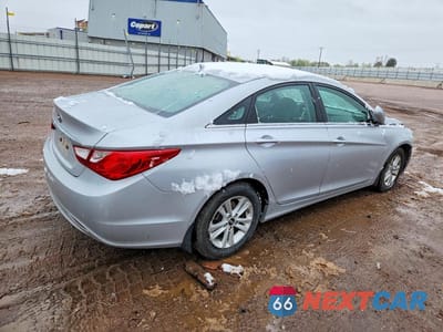 Trzecie zdjęcie samochodu z tyłu: 2011 HYUNDAI SONATA GLS VIN:5NPEB4AC2BH170222 - miniatura