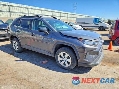 Czwarte zdjęcie samochodu z boku: 2019 TOYOTA RAV4 LE VIN:2T3H1RFV1KW055434 - miniatura