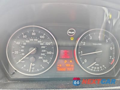 Zdjęcie 9 z 12 samochodu: 2013 BMW X1 SDRIVE28I VIN:WBAVM1C57DVW44804 - miniatura