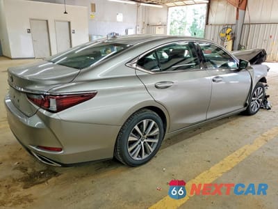 Trzecie zdjęcie samochodu z tyłu: 2020 LEXUS ES 350 BASE VIN:58ACZ1B12LU080921 - miniatura