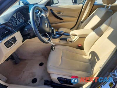 Zdjęcie 7 z 12 samochodu: 2015 BMW 328 XI SULEV VIN:WBA3B5G5XFNS11737 - miniatura