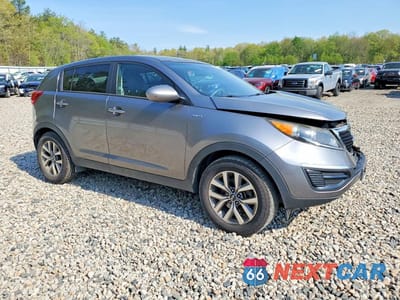 Czwarte zdjęcie samochodu z boku: 2015 KIA SPORTAGE LX VIN:KNDPBCAC0F7748427 - miniatura