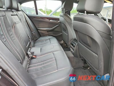 Zdjęcie 10 z 12 samochodu: 2017 BMW 530 XI VIN:WBAJA7C32HG905744 - miniatura