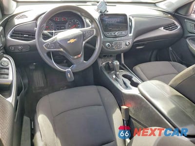 Zdjęcie 8 z 12 samochodu: 2019 CHEVROLET MALIBU LT VIN:1G1ZD5ST6KF115209 - miniatura