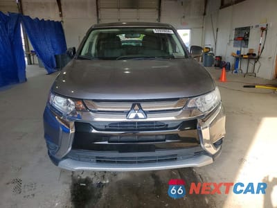 Piąte zdjęcie samochodu w środku: 2018 MITSUBISHI OUTLANDER ES VIN:JA4AD2A31JJ002794 - miniatura