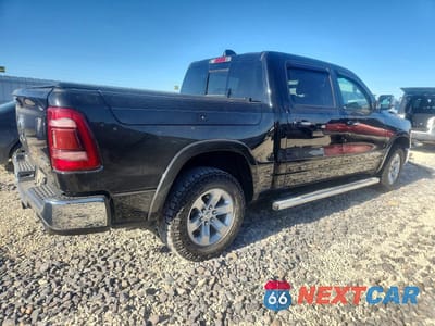 Trzecie zdjęcie samochodu z tyłu: 2022 RAM 1500 LARAMIE VIN:1C6SRFJM3NN262552 - miniatura