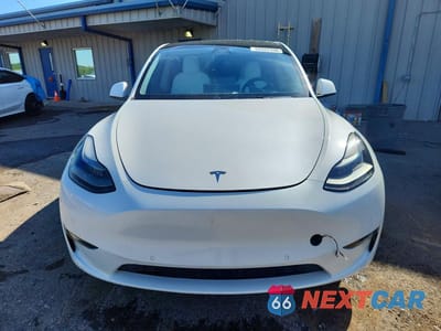 Piąte zdjęcie samochodu w środku: 2022 TESLA MODEL Y VIN:7SAYGDEF5NF554472 - miniatura