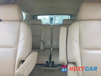 Zdjęcie 10 z 14 samochodu: 2012 GMC YUKON XL DENALI VIN:1GKS2MEF0CR137452 - miniatura